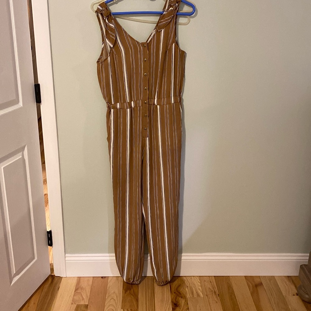 Carly Jean Los Angeles Laney jumpsuit sandy brown Size S sleeveless straps